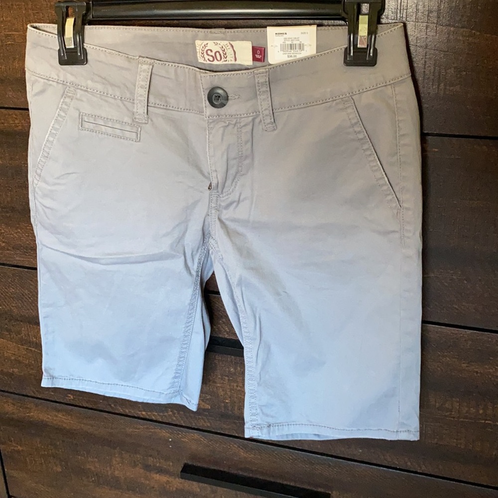 SO NWT Women Grey Bermuda Shorts Size 0